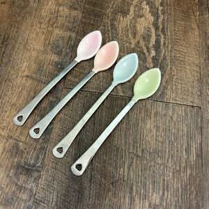 4 Munchkin 2005 Rubberized Tip Infant Baby Spoons Stainless Steel Heart